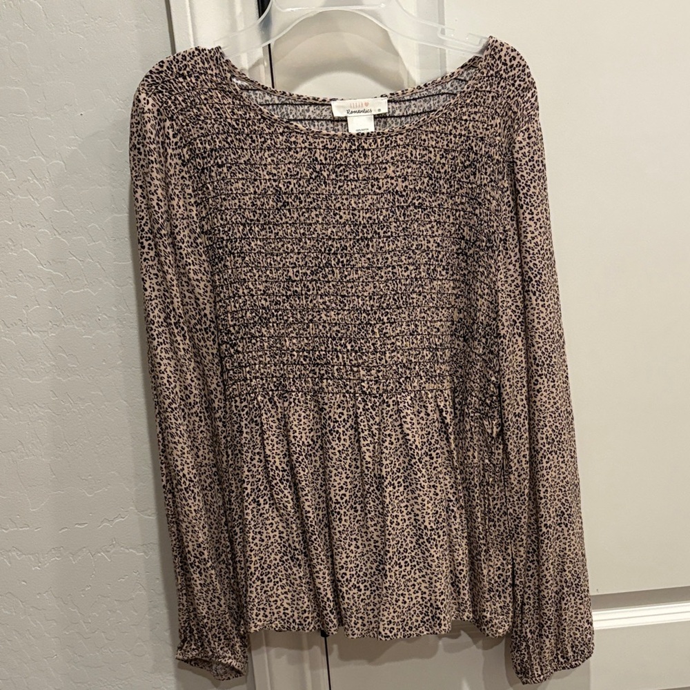 URBAN Romantics Beige and Black Smocked Blouse